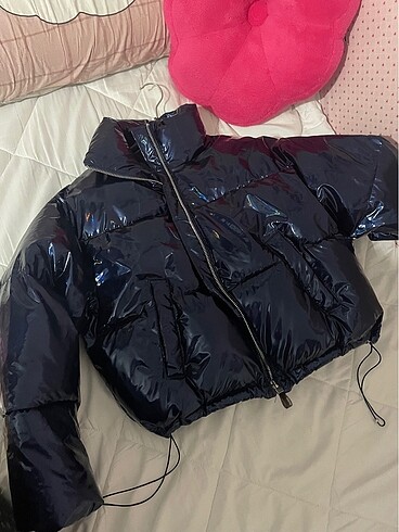 parlak bomber mont bershka ceket