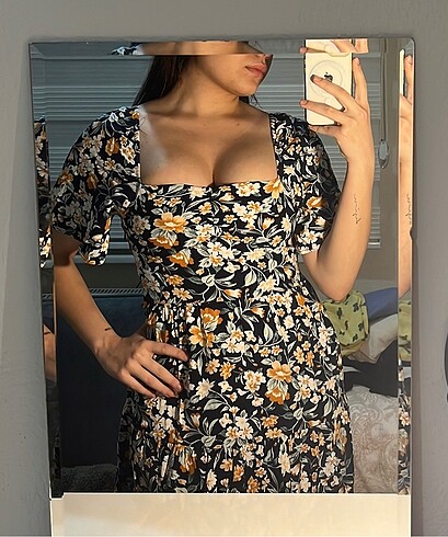 Çiçekli Midi Elbise