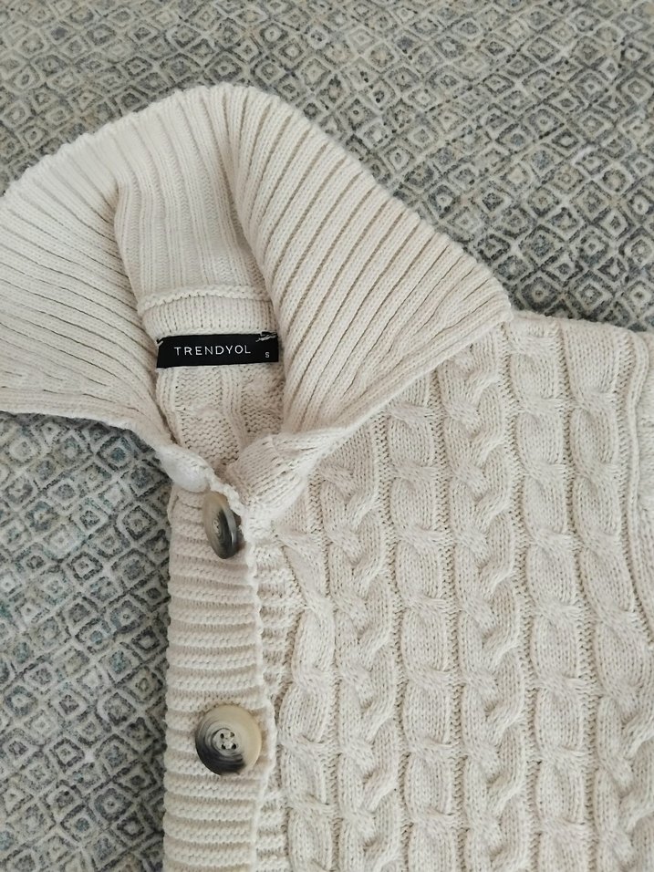 Krem Rengi Crop Hırka - Görsel 4