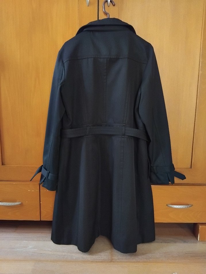 Siyah Kemerli Uzun Trençkot - Görsel 3