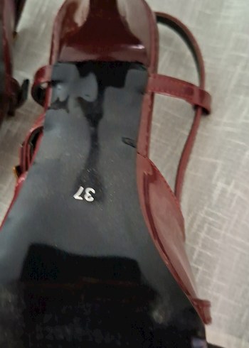 37 Beden bordo Renk Bordo Tokalı İnce Topuklu Kadın Ayakkabı