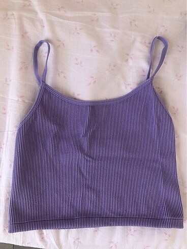 Lila crop