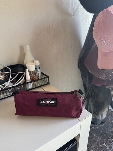 Eastpak bordo kalem kutu