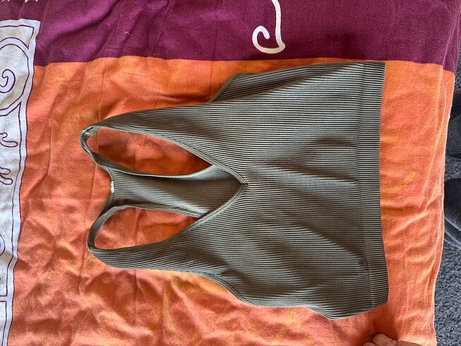 Urban outfitters crop