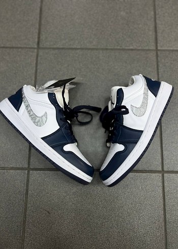 NIKE AIR JORDAN 1LOW UNİSEX