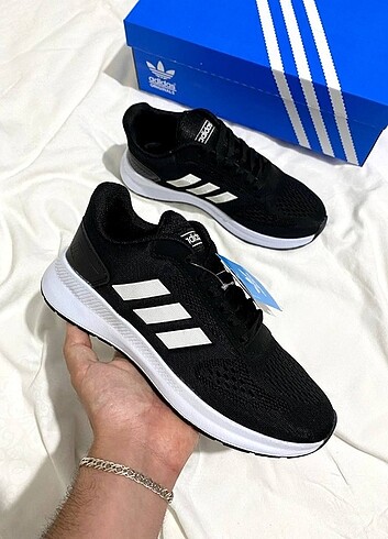 Adidas Run Triko Ayakkabı