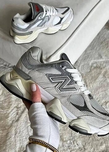 New Balance 9060 ?Rain Cloud Grey?