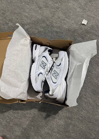 43 Beden beyaz Renk New Balance 530 Erkek Ayakkabı