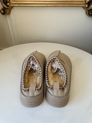 39 Beden Ugg tazz terlik