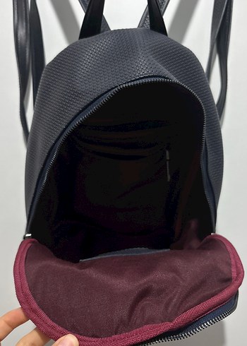 Lacivert Sırt Çantası - Görsel 2