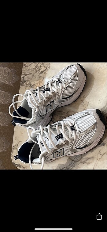 37,5 Beden New balance orijinal spor ayakkabısı