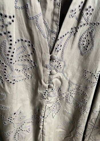 Nakışlı Keten Haki Hamile Bluzu - Görsel 3