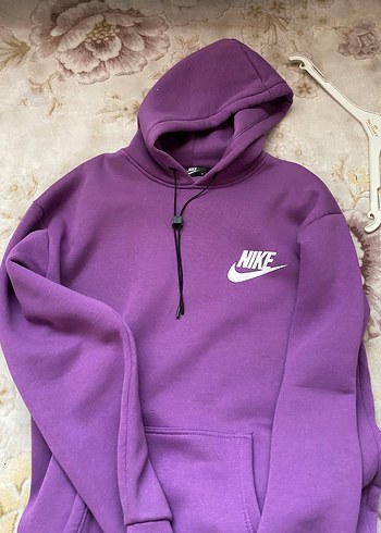 Nike l