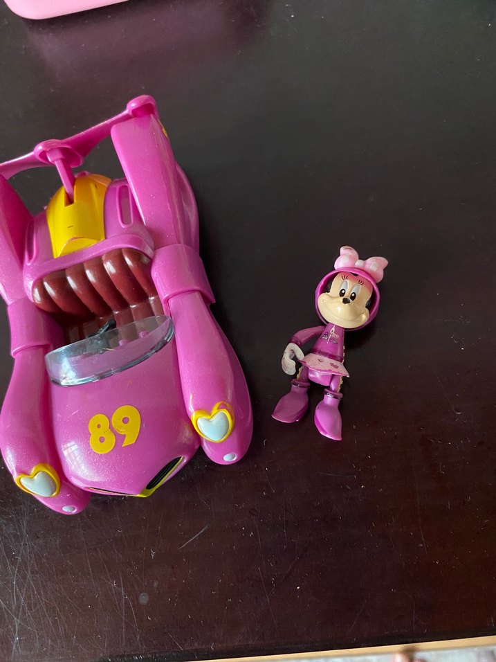 Disney Minnie Mouse Yarışçı Araba - Görsel 3