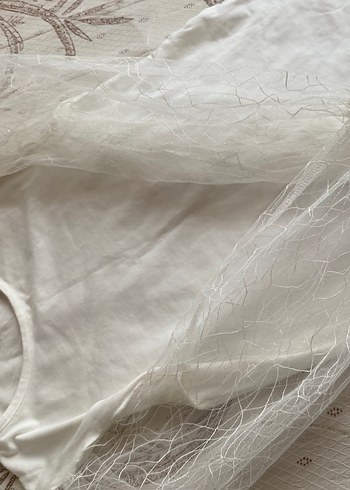 Kız Çocuk Beyaz Dantel Kollu Tişört - Görsel 4