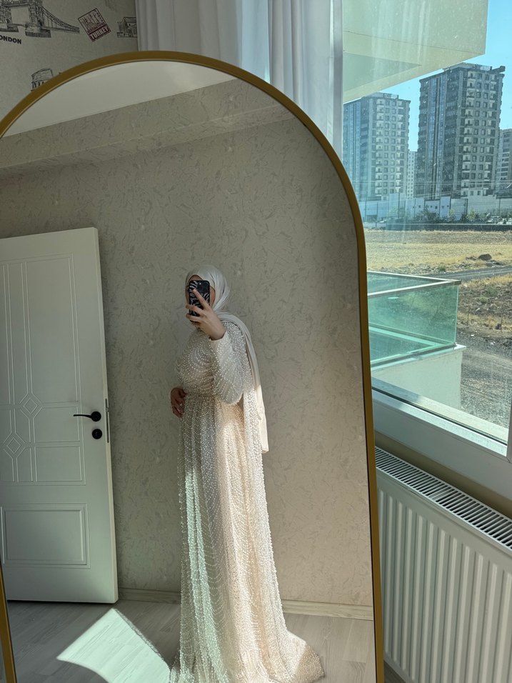 İncili Abiye - Görsel 2