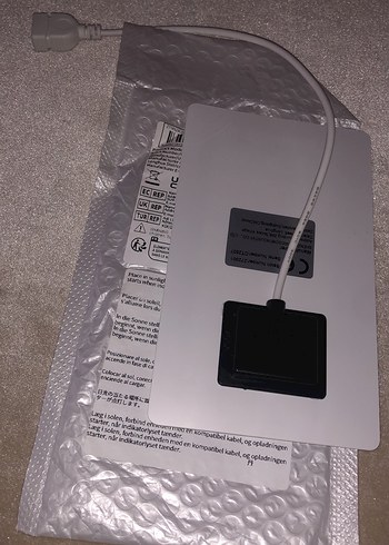 Gri Beyaz Güneş Enerjili Power Bank - Görsel 2