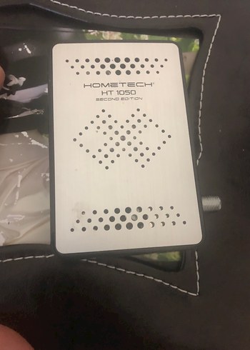 Uzaktan Kumandalı Uydu Alıcısı ve HDMI Kablosu - Görsel 4