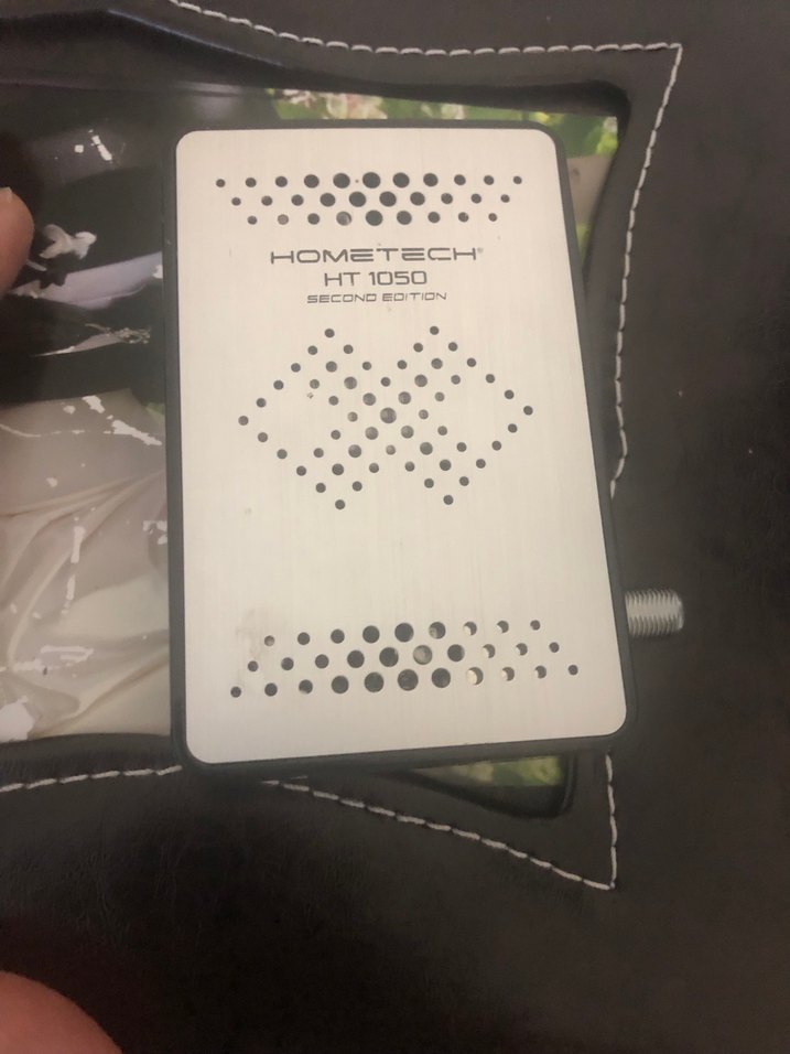 Uzaktan Kumandalı Uydu Alıcısı ve HDMI Kablosu - Görsel 4