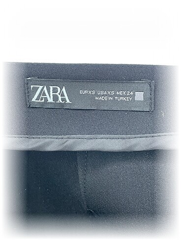 xs Beden Zara Mini Şort %70 İndirimli.
