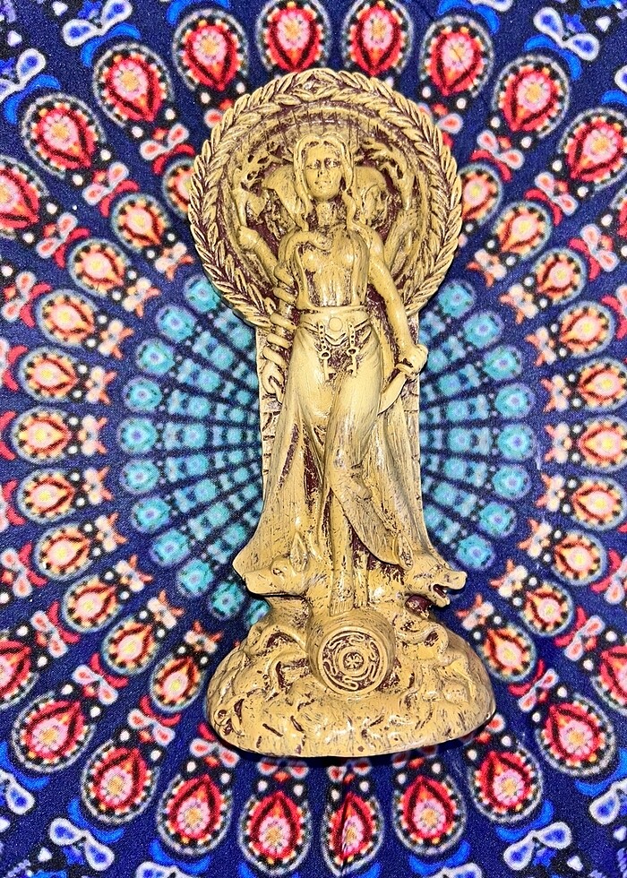 Lilith Ve Hekate Heykeli - Görsel 3