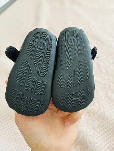 Zara Kız bebek yeni hiç kullanılmamış bebek ayakkabısı