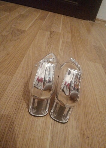 Diğer Seffaf stiletto