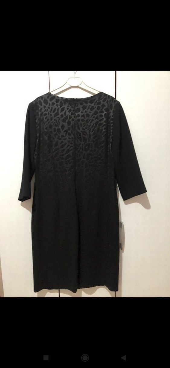 Desenli Siyah V Yaka Elbise - Görsel 2