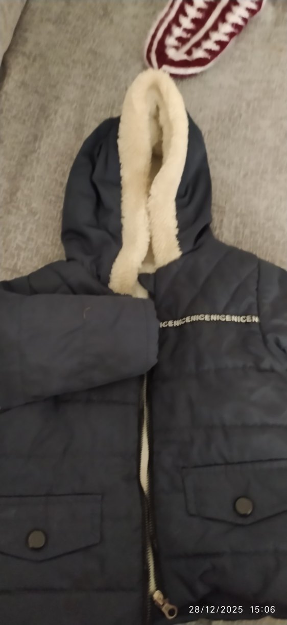 Kürklü Kapüşonlu Gri Erkek Çocuk Mont - Görsel 3