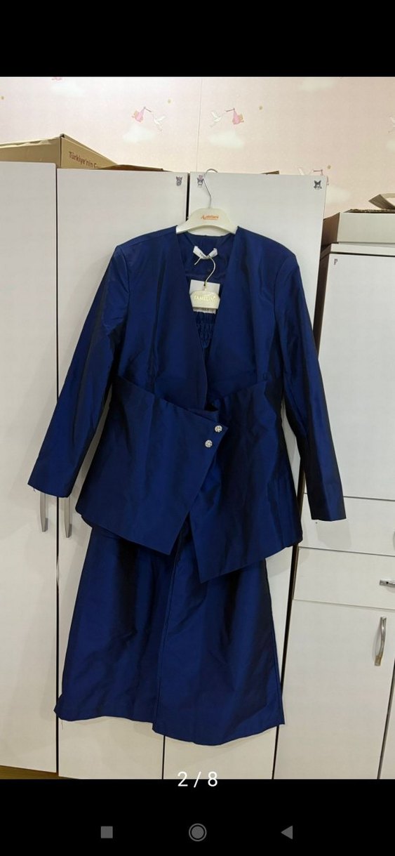 Düğmeli Lacivert şık takım hic giyilmedi hediye gelmişti - Görsel 2