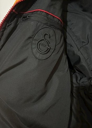 orijinal l Xl e Galatasaray yağmurluk cift taraflıdır - Görsel 2