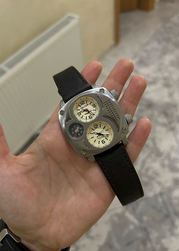 Erkek Saat Siyah Kayışlı iki defa kullanıldı - Görsel 3