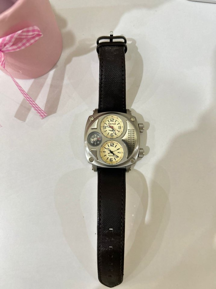 Erkek Saat Siyah Kayışlı iki defa kullanıldı - Görsel 4