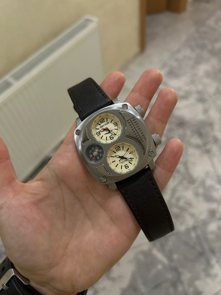 Erkek Saat Siyah Kayışlı iki defa kullanıldı - Görsel 3