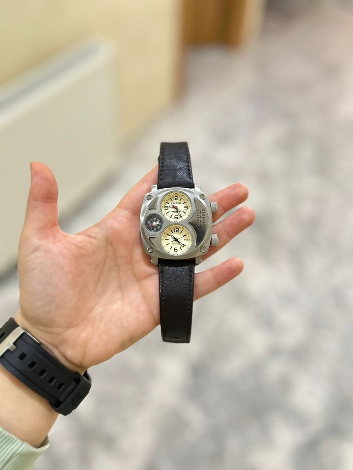 Erkek Saat Siyah Kayışlı iki defa kullanıldı - Görsel 2