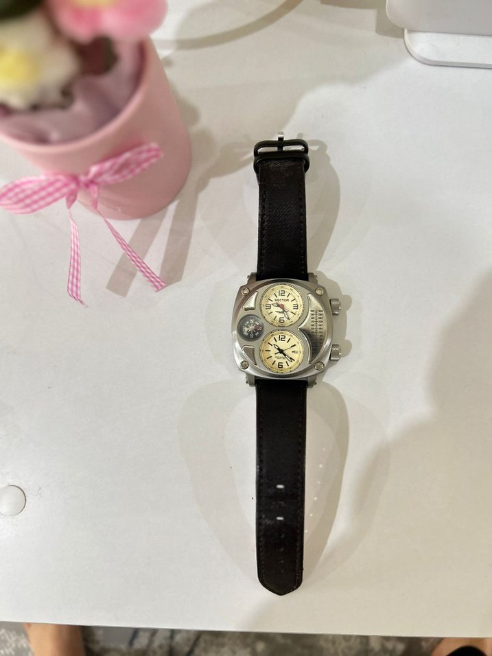 Erkek Saat Siyah Kayışlı iki defa kullanıldı - Görsel 5