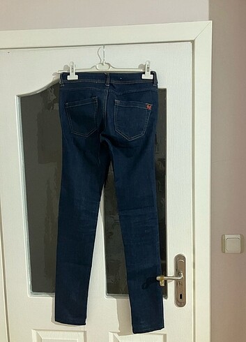 Mango jean