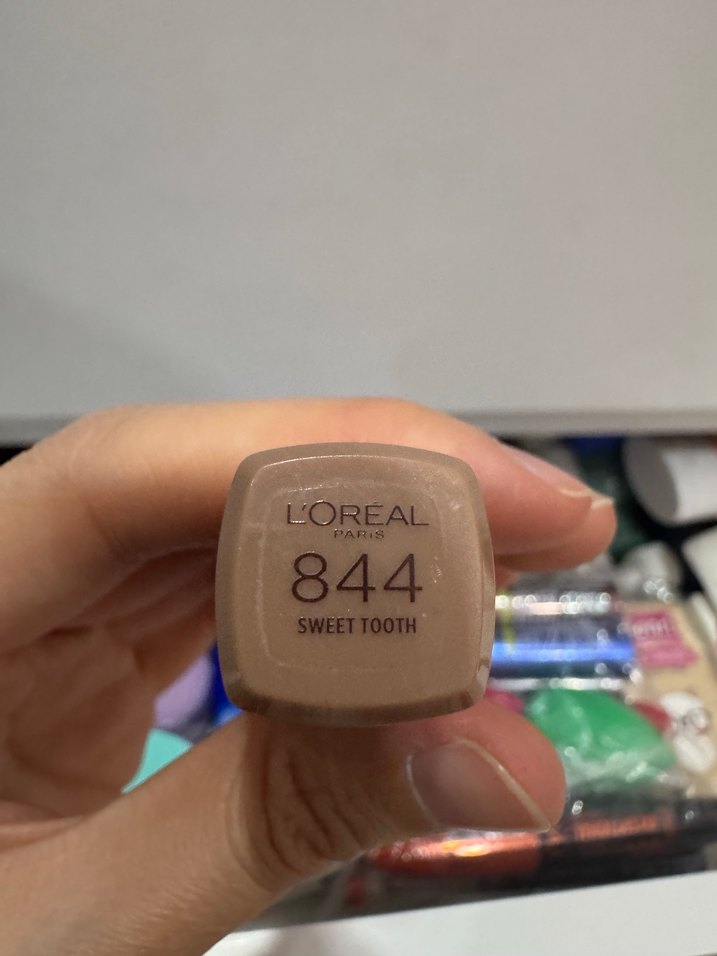 Loreal Paris 844 numaralı ruj - Görsel 2