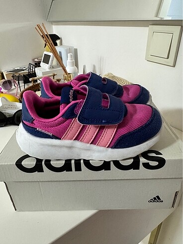 25 Beden pembe Renk Adidas 25 no çocuk ayakkabı