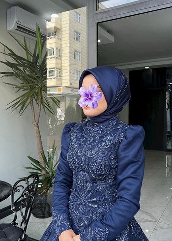 Lacivert Drape Detaylı Uzun Tesettür Abiye
