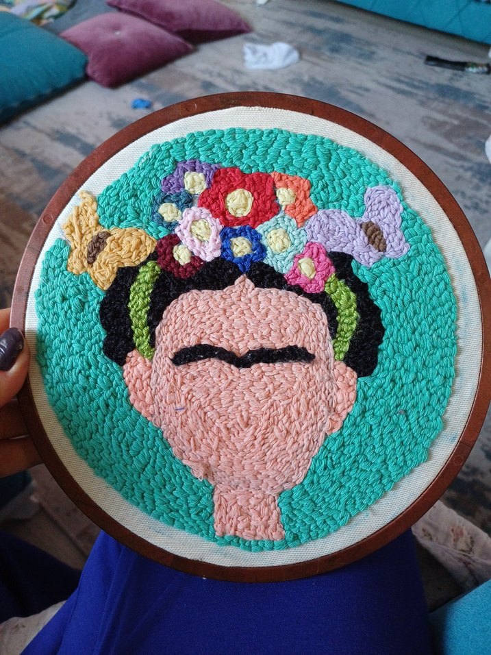 Punch , Frida Kahlo ,Çiçekli Nakış Duvar Süsü - Görsel 3