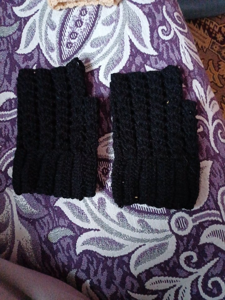 Siyah Örgü Gotik Kadın Eldiveni - Görsel 3