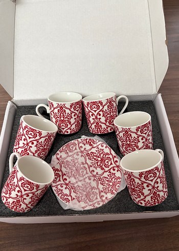 Beden Karaca Red Velvet 6 Kişilik Kahve Fincanı Seti 90 ml