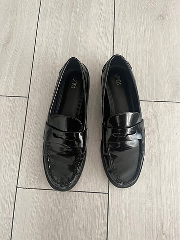 Zara Siyah Rugan Loafer