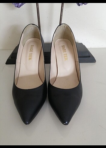 Siyah deri stiletto 