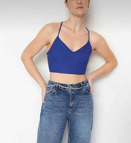 TRENDYOLMILLA crop