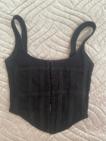 Dilvin korse crop