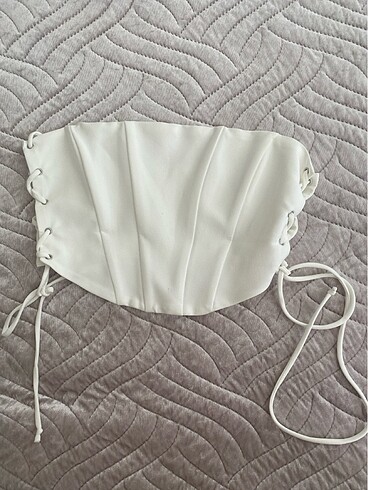 TRENDYOLMILLA crop