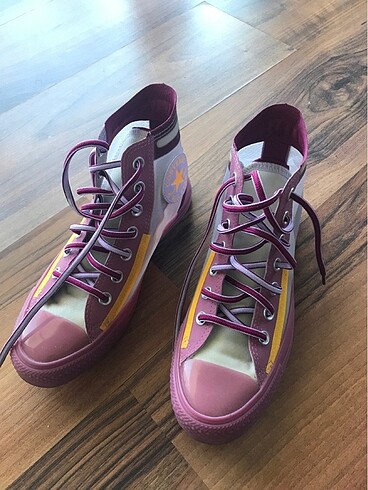 Converse spor ayakkabı