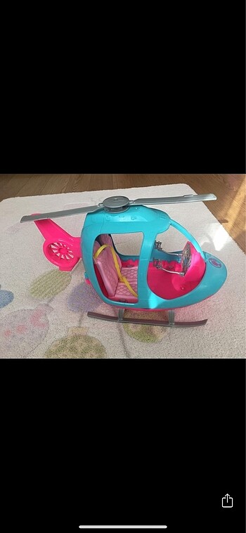 Barbie Barbienşn helikopteri